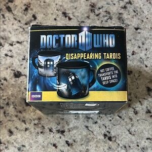 New - Doctor Who Disappearing TARDIS Mug